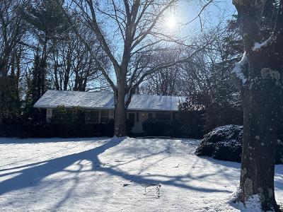 S Lot Rd in Smithtown - Image 1