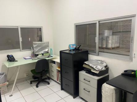 SE RENTA BODEGA COMERCIAL EXCELENTE UBICACION (ALAMO INDUSTRIAL) en Tlaquepaque - Imagen 4