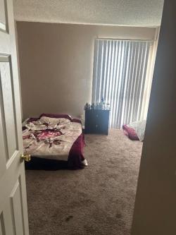 SE RENTA CUARTO en Anaheim - Imagen 1
