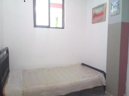 SE RENTA HABITACIÓN A PERSONA SOLA en Pereira - Imagen 2