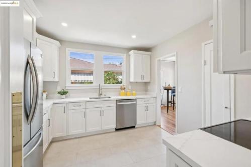 SINGLE FAMILY HOUSE FOR RENT in San Leandro - Image 2