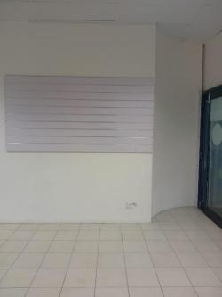 SPACE SHOP TO RENT FOR CELLPHONE FIXING RANDBURG SQUARE in Randburg - Image 1