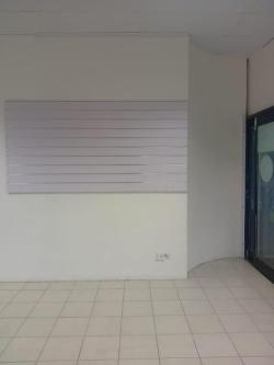 SPACE SHOP TO RENT FOR CELLPHONE FIXING RANDBURG SQUARE in Randburg - Image 2