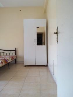SPACIOUS FAMILY/ COUPLE ROOM & BED SPACE FOR LADIES with BALCONY in Dubai - Image 4