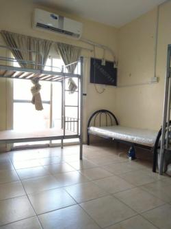SPACIOUS FAMILY/ COUPLE ROOM & BED SPACE FOR LADIES with BALCONY in Dubai - Image 1
