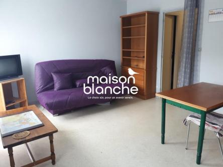 STUDIO MEUBLÉ à Poitiers - Photo 1