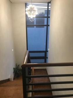 Sacred Heart, Quezon, Townhouse For Rent in Pinyahan - Image 1