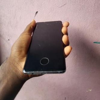 Samsung galaxy s10 plus screen in Accra - Image 4