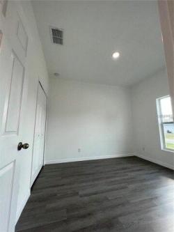 San Remo Rd Sw, Palm Bay, Home For Rent in Palm Bay - Image 1