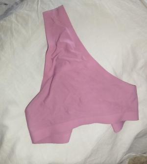 Se vende mi Ropa interior usada en Calama - Imagen 2