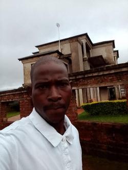 Seriously looking in Thohoyandou - Image 2