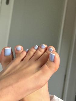 Sexy Füße und Riesen Titten in Traiskirchen - Bild 3