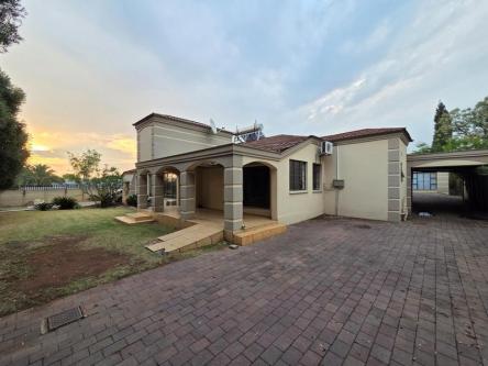 Simplex 2694-ref-523 for Rent in Erasmia, Centurion in Sebokeng - Image 1