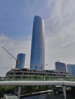 Skyscrapper/Office Building in Madīnat Zāyid - Image 1