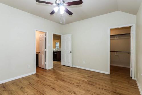 Spacious 3BR/2BA Apartment for Rent in Katy, TX – Move-In Ready! in Sugar Land - Image 7