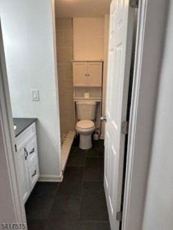 Spring St, Newton, Home For Rent in Paterson - Image 1