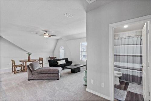 Standing Tall Ct, Heath, Home For Rent in Mesquite - Image 1