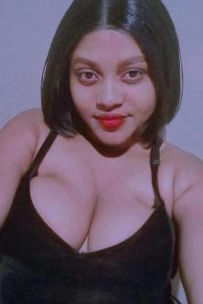 Student looking for blesser in Bloemfontein - Image 1