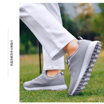 Style Rotating Buckle Golf Shoes in Sembawang - Image 1