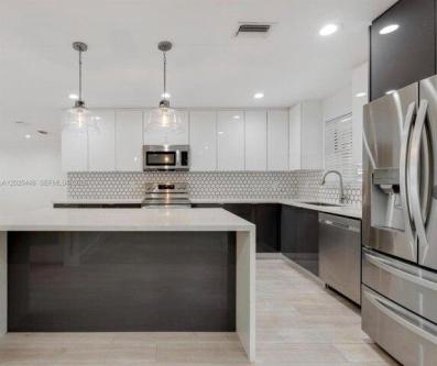 Sw Rd St, Miami, Home For Rent in Kendall - Image 1