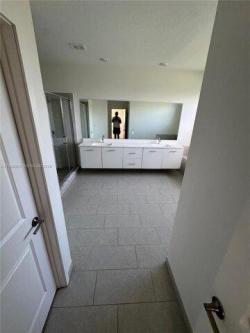 Sw St St, Miramar, Home For Rent in Hialeah - Image 1