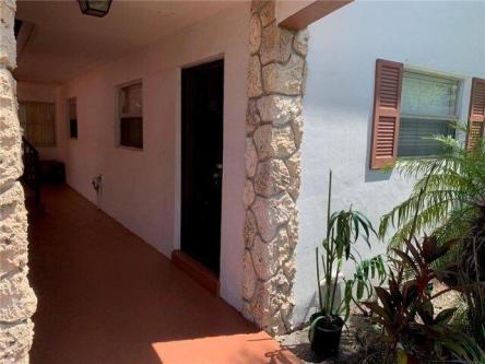 Sw St St Unit J, Pompano Beach, Condo For Rent in Pompano Beach - Image 1