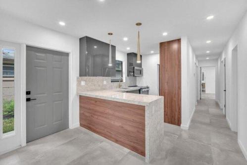 Sw Th Mnr Unit -, Dania Beach, Home For Rent in Hollywood - Image 1