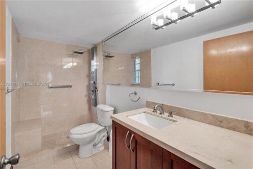 Sw Th Ter, Miami, Home For Rent in Miami - Image 1
