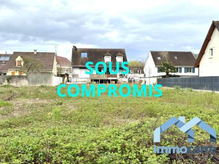 TERRAIN CONSTRUCTIBLE à Ozoir-la-Ferrière - Photo 1