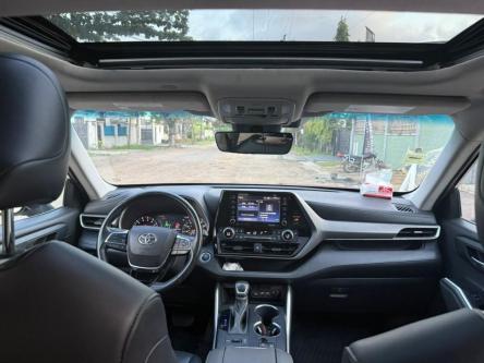 TOYOTA HIGHLANDER XLE ANNÉE 2021 à Douala - Photo 8