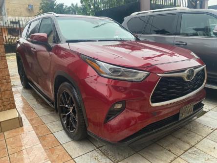 TOYOTA HIGHLANDER XLE ANNÉE 2021 à Douala - Photo 1
