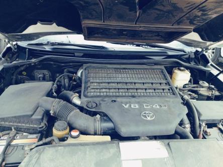 TOYOTA Land Cruiser VX-R V8 à Abidjan - Photo 8