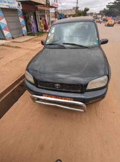 TOYOTA RAV4 99. à Yaoundé - Photo 10