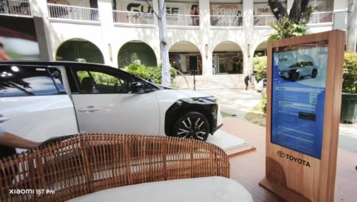 TV RENTAL 55' Inch. Android TOUCH SCREEN in Plain View - Image 9