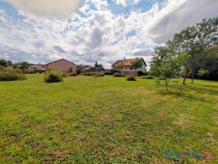 Terrain constructible à Poitiers - Photo 1