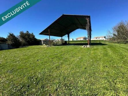 Terrain constructible à Saintes - Photo 1
