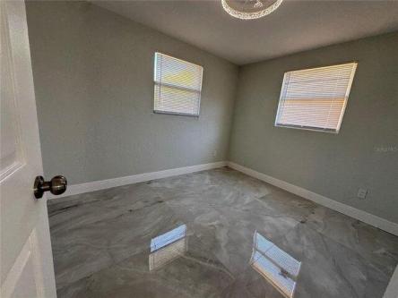 Th Ave, Largo, Home For Rent in Westhampton beach - Image 1