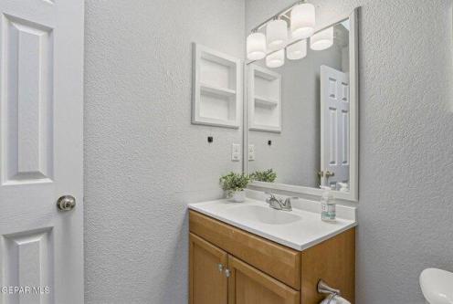 Tierra Halcon Dr, El Paso, Home For Rent in El Paso - Image 1