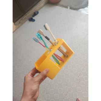 Toothbrush shelf in Johor Bahru - Image 1