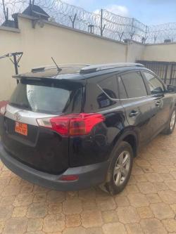 Toyota Rav4 AWD Noir 2014 à Yaoundé - Photo 2