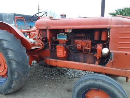 Tractor Fiat R-60 COD. 19 en Tres Arroyos - Imagen 1