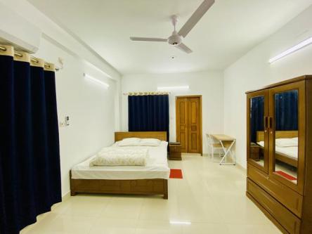 Two-Bed Flat Rent in Bashundhara R/A in Dhaka - Image 1