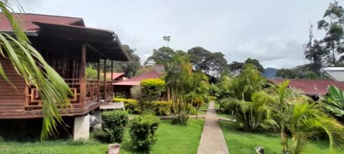 UNICO ECOLODGE FAMILIAR ESTILO TIPICO ALEMÁN en Oxapampa - Imagen 13