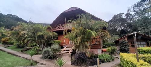 UNICO ECOLODGE FAMILIAR ESTILO TIPICO ALEMÁN en Oxapampa - Imagen 18