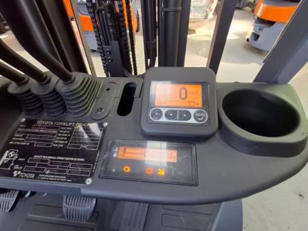 USED FORKLIFT AVAILABLE FOR SALE in Durban - Image 7