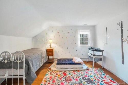 Union Ave, Riverhead, Home For Rent in Hamptons - Image 1