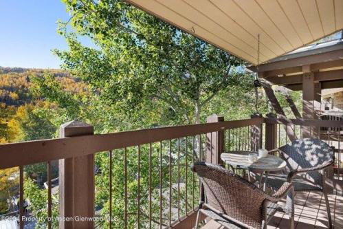 Upper Woodbridge Rd Unit Ef, Snowmass Village, Condo For Rent in Grand Junction - Image 1