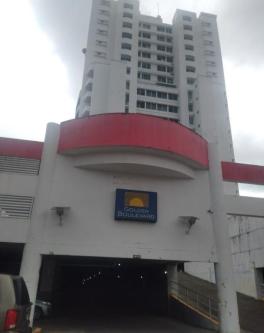 VENDO AMPLIO APARTAMENTO EN EL DORADO en Panamá - Imagen 1