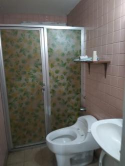 VENDO FORMIDABLE CASA - LA FLORIDA en Panamá - Imagen 9