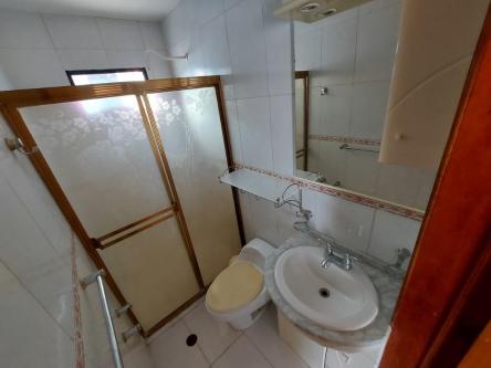 VENTA AMPLIA CASA en Barcelona - Imagen 7